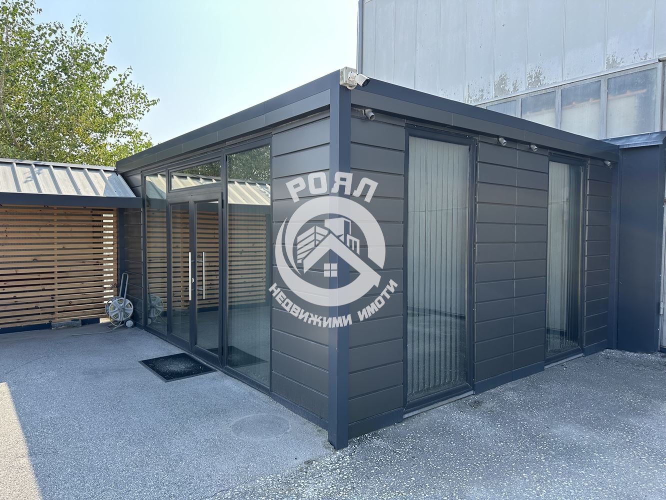 Роял Имоти отдава под наем Промишлено помещение с офис в гр.Стамболийски - 0