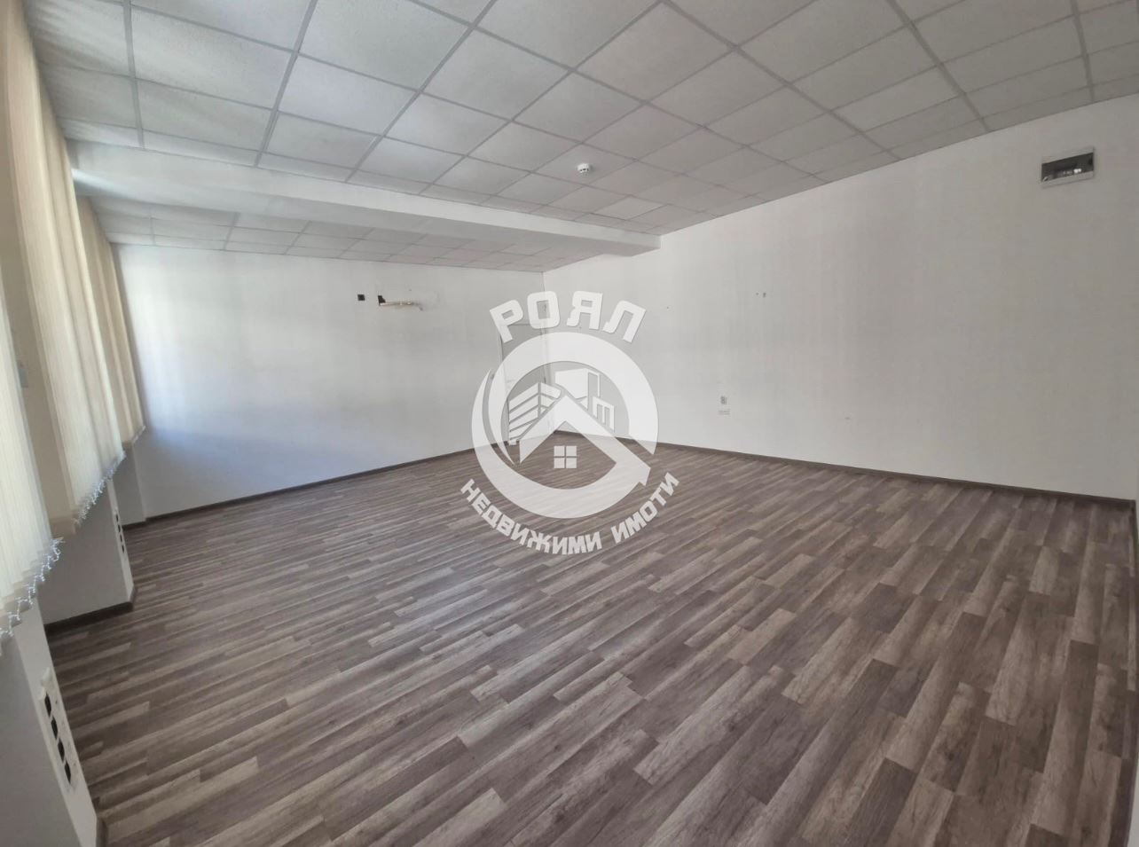 Роял Имоти Отдава под наем офис в гр.Пловдив,бул.Кукленско шосе - 0