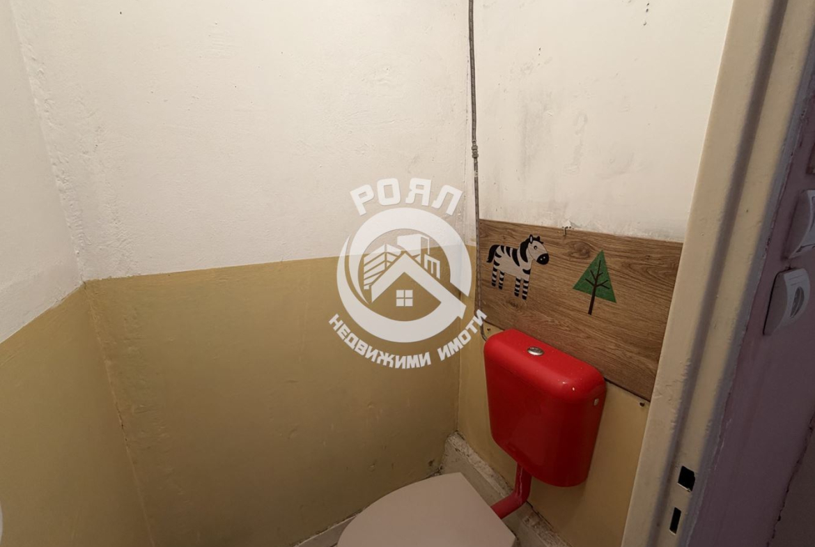 Роял Имоти продава двустаен, панелен апартамент в кв.Кършияка, гр.Пловдив - 0