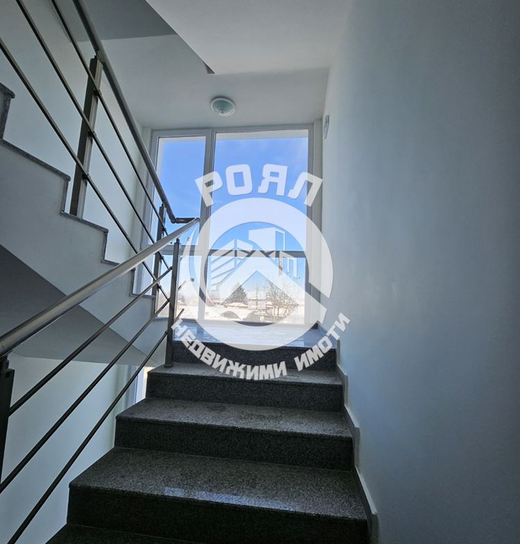 Роял имоти продава тристаен апартамент, с. Стряма - 0