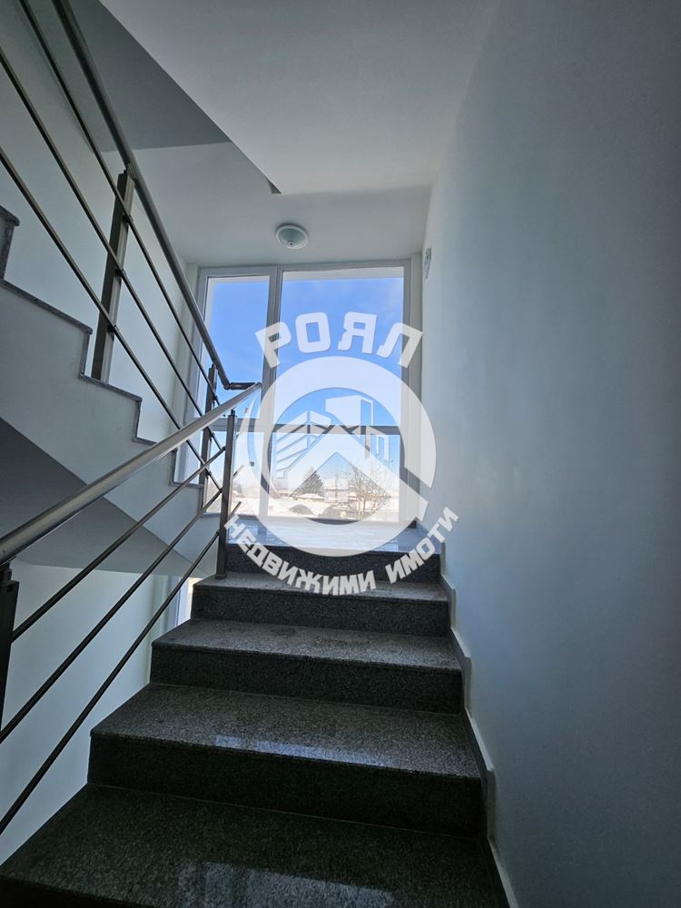 Роял имоти продава тристаен апартамент, с. Стряма - 0