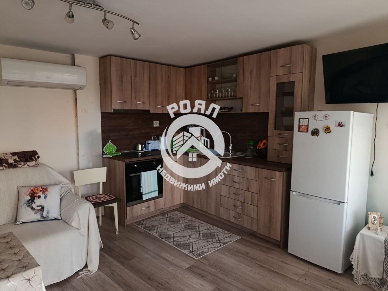 Роял имоти продава двуетажна къща с двор в с.Ясно Поле, Пловдив - 0