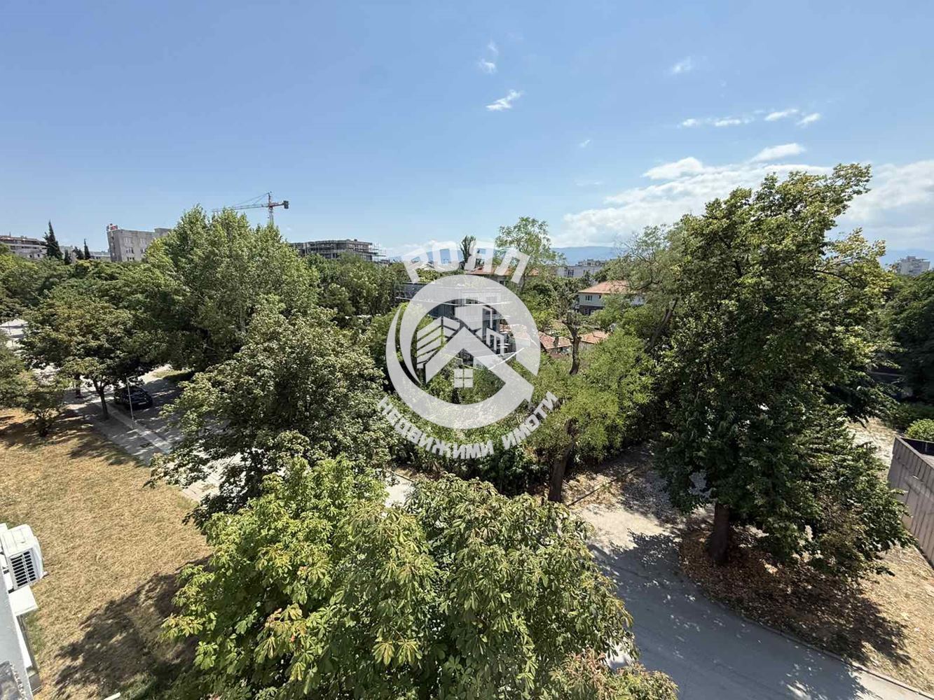 Роял имоти продава тристаен апартамент, Кючук Париж, Пловдив - 0