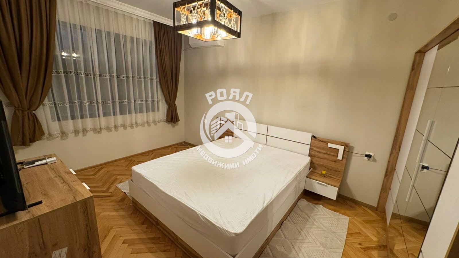 Роял Имоти продава Ексклузивно четиристаен апартамент, Смирненски, Пловдив - 0