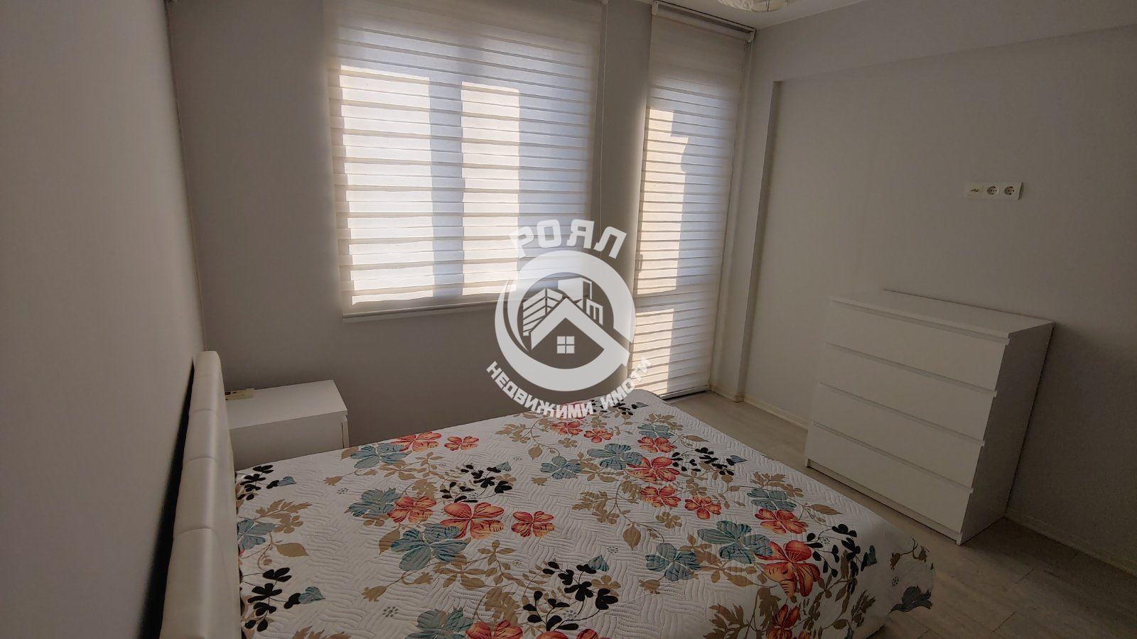 Роял имоти продава двустаен, обзаведен апартамент в кв Южен, Пловдив - 0