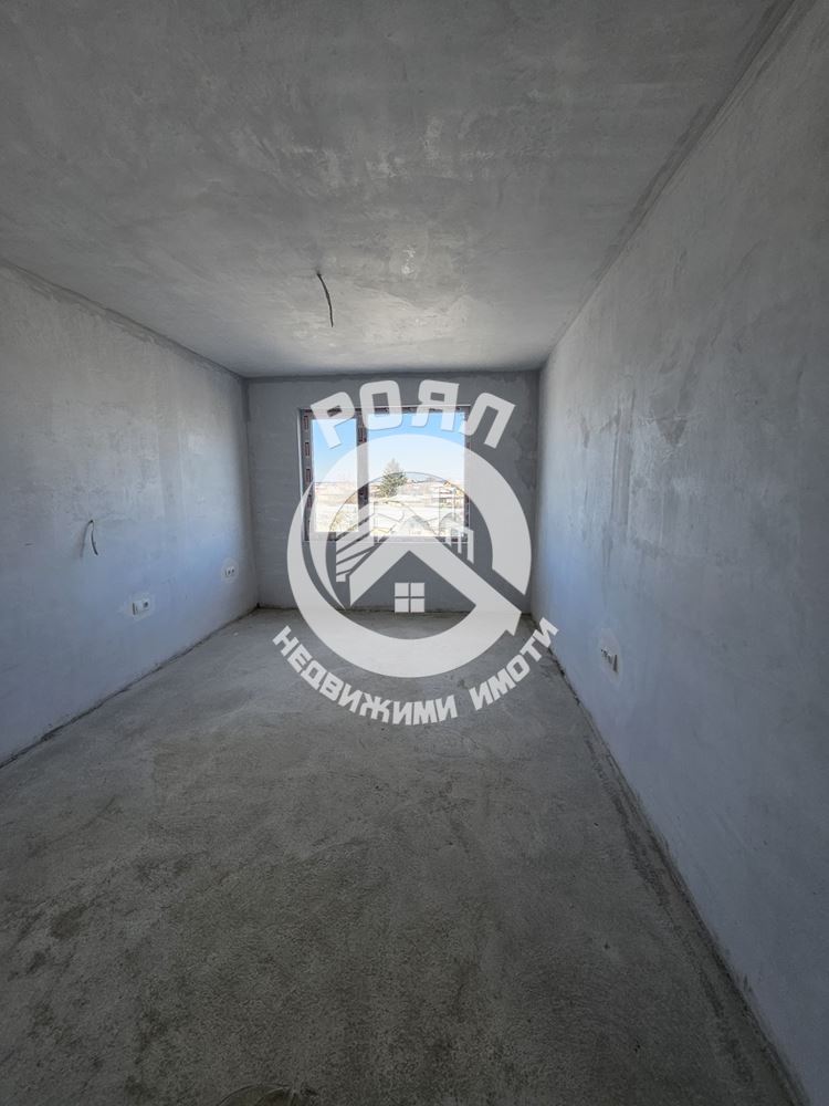 Роял имоти продава тристаен апартамент, с. Стряма - 0