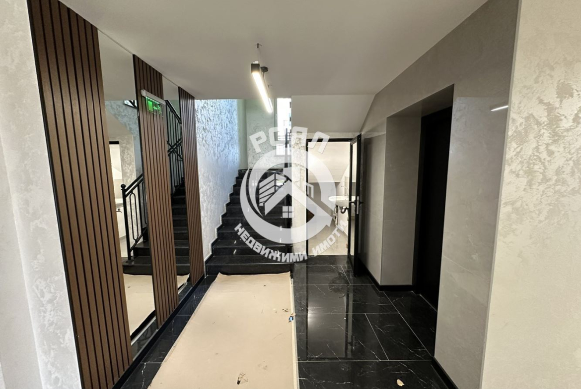 Роял Имоти продава двустаен апартамент с двор, Беломорски, Пловдив - 0