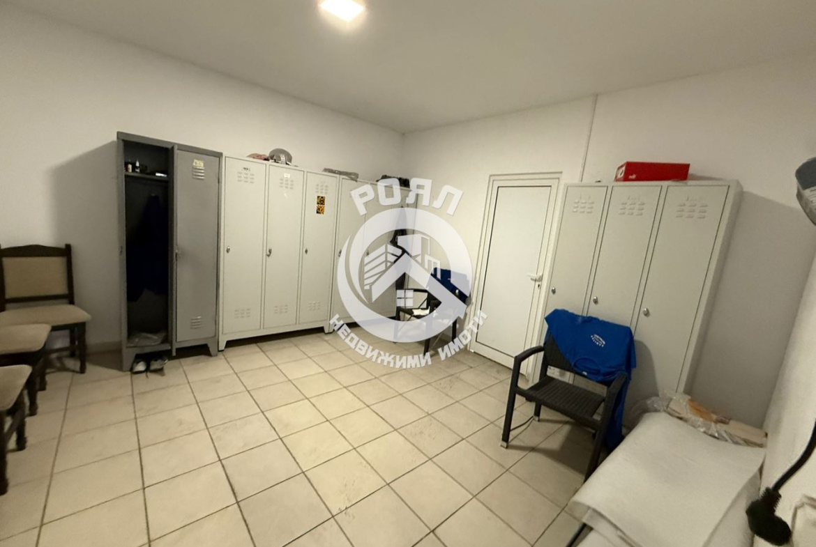 Роял имоти продава Промишлени имоти в гр Куклен - 0