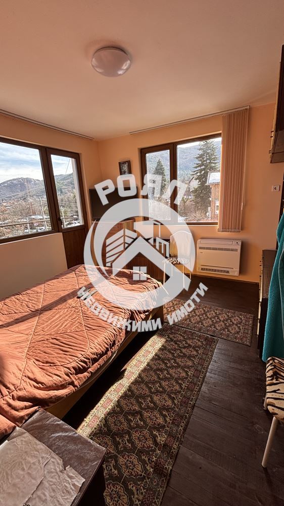 Роял имоти продава двуетажна къща в с.Гълъбово, област Пловдив - 0