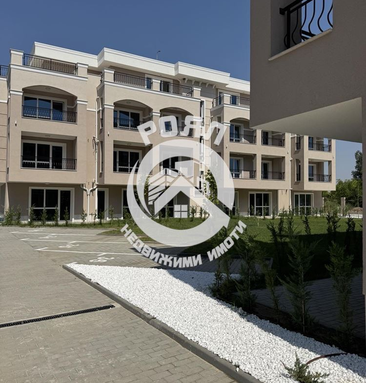 Роял имоти продава тристаен апартамент с АКТ 16 , Беломорски , Пловдив - 0