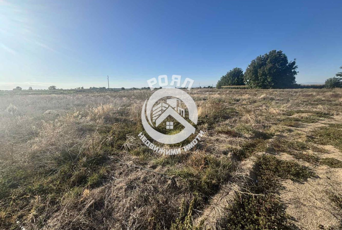 Роял имоти продава парцел-УПИ в с. Бенковски, общ. Марица - 0