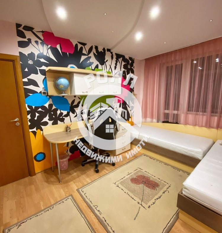 Роял Имот отдава под наем многостаен апартамент, Западен, Пловдив - 0