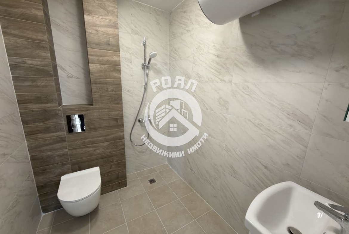 Роял Имоти отдава под наем тристаен апартамент в кв.Беломорски, Пловдив - 0