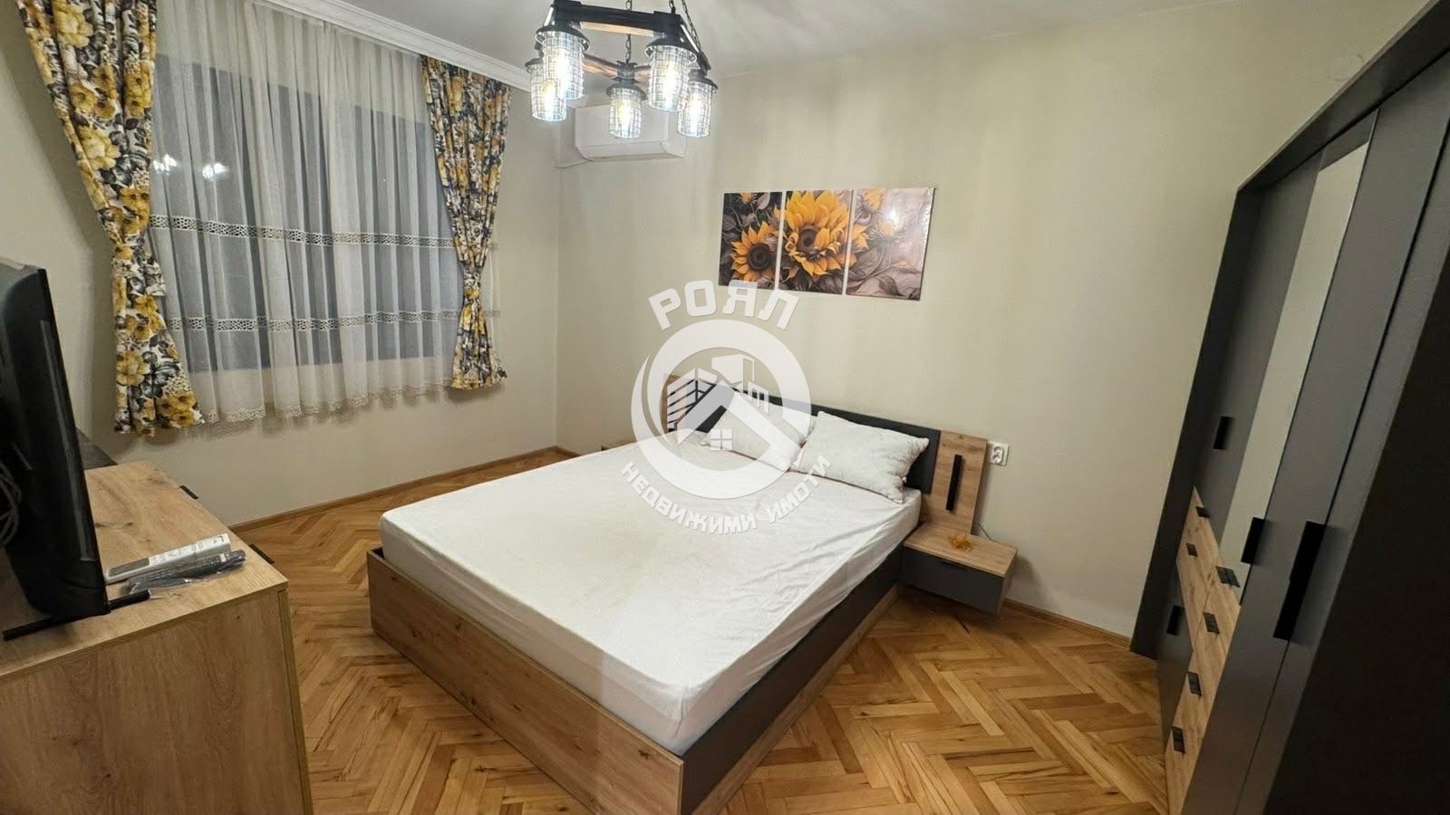 Роял Имоти продава Ексклузивно четиристаен апартамент, Смирненски, Пловдив - 0