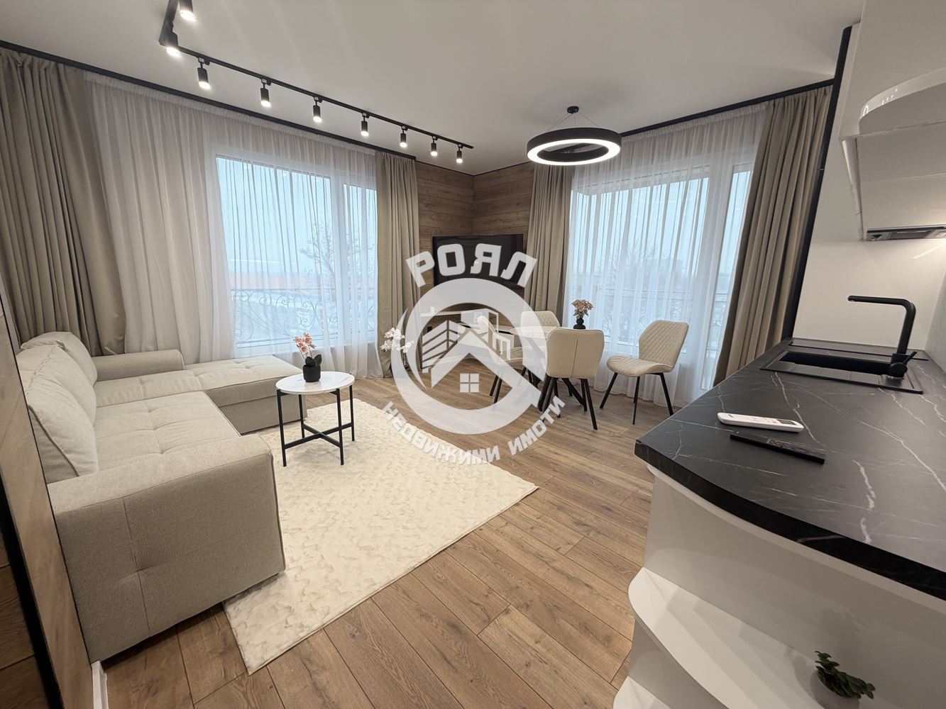 Роял имоти отдава страхотен луксозно обзаведен апартамент Кършияка,Пловдив - 0