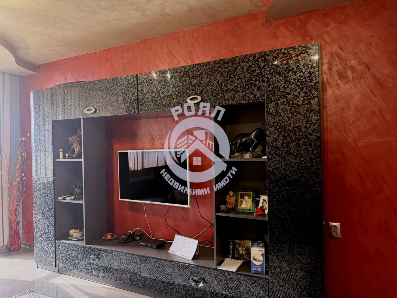 Роял имоти продава 3-стаен апартамент,гр Садово - 0