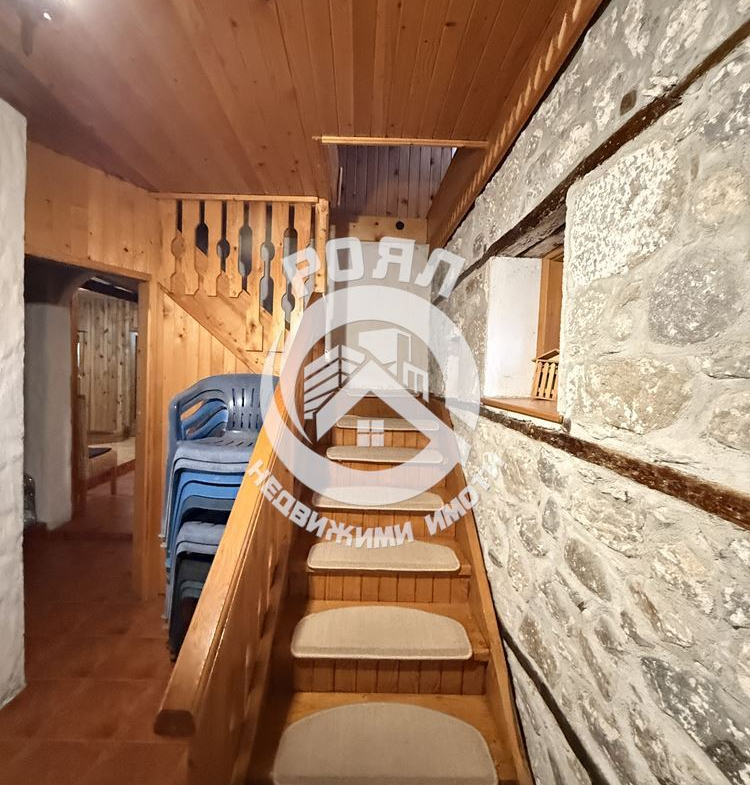 Роял Имоти продава самостоятелна къща за гости в с. Хвойна, област Смолян - 0