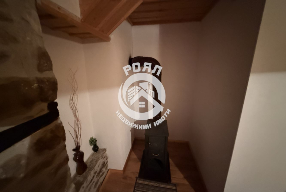 Роял Имоти продава самостоятелна къща за гости в с. Хвойна, област Смолян - 0