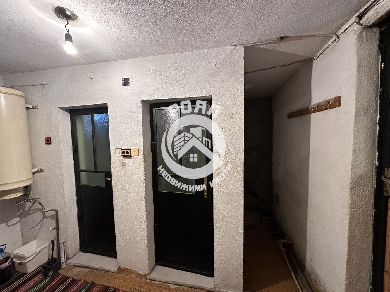 Роял Имоти продава двуетажна къща в село Брестовица - 0