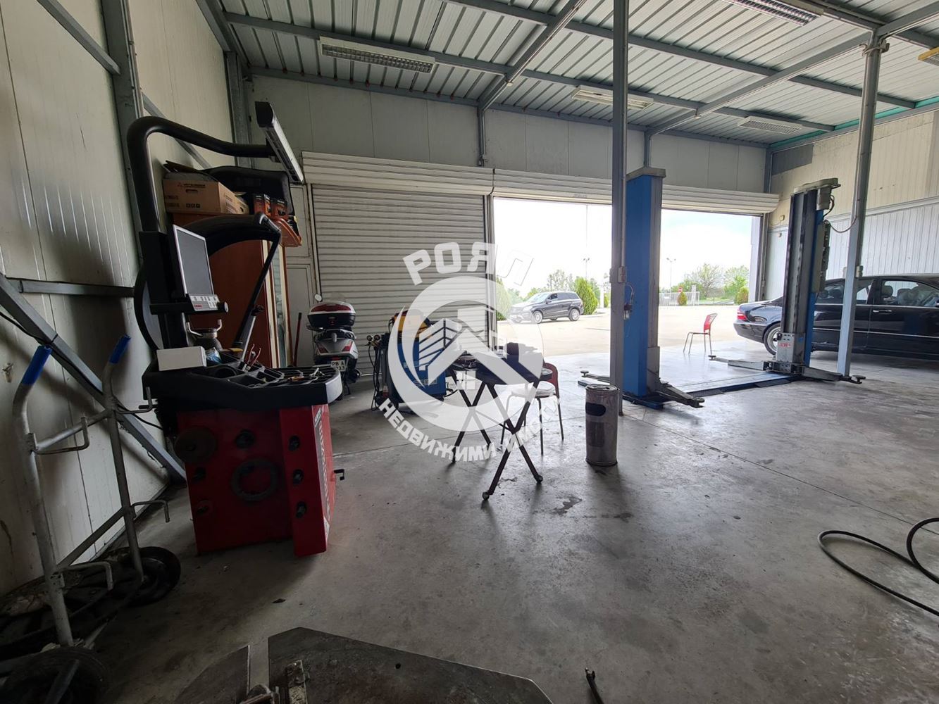 Роял имоти продава автосервиз в с. Стряма - 0