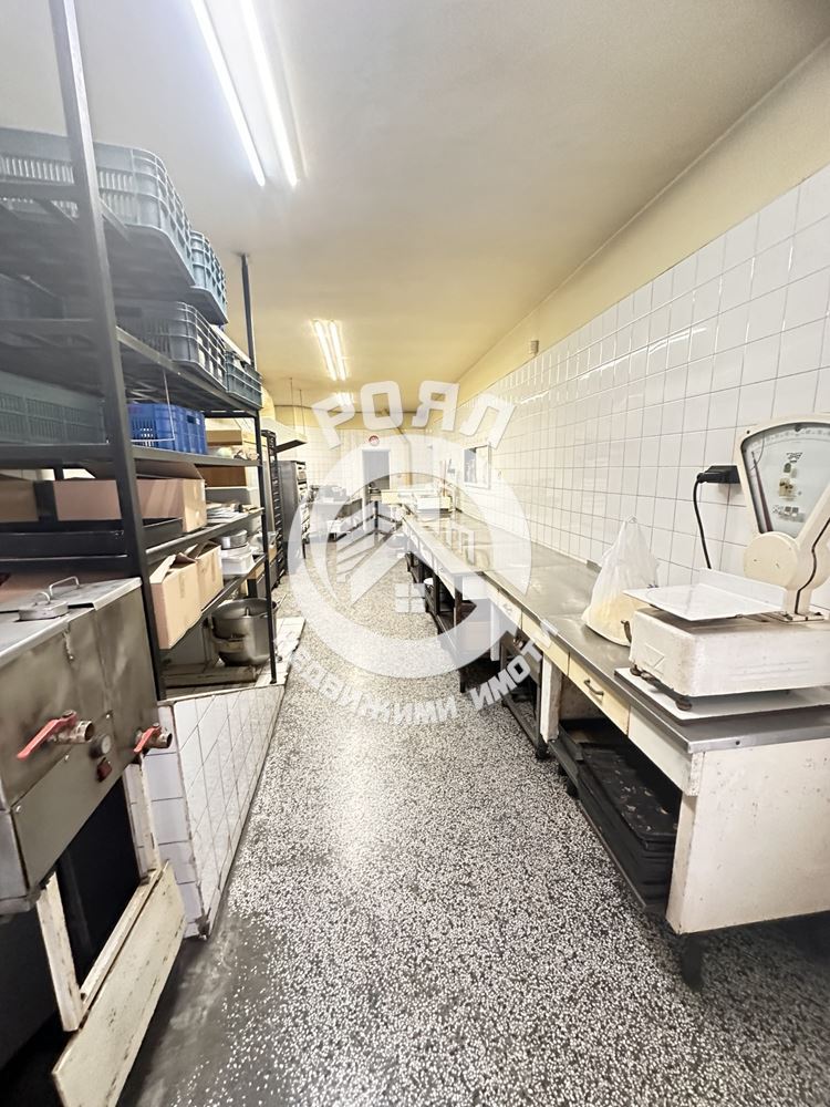 Роял Имоти отдава под наем оборудвана сладкарница в кв. Христо Смирненски, Пловдив - 0