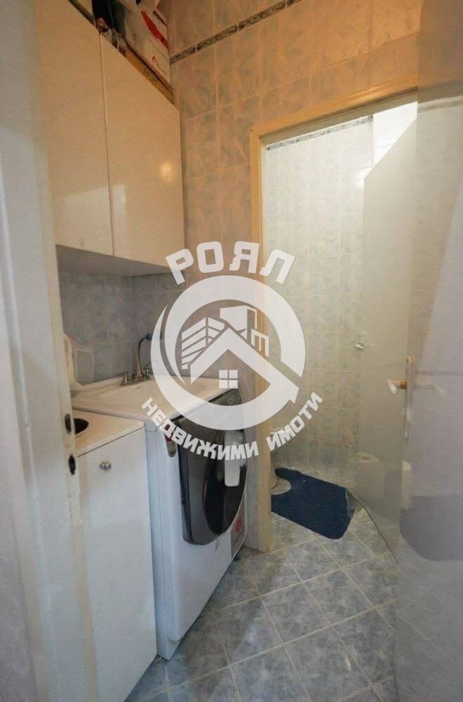 Роял имоти продава многостаен апартамент, Южен, Пловдив - 0