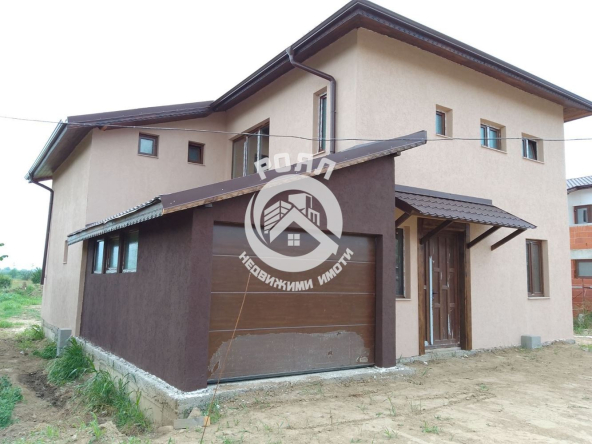 Роял Имоти продава двуетажна къща в гр.Стамболийски - 0