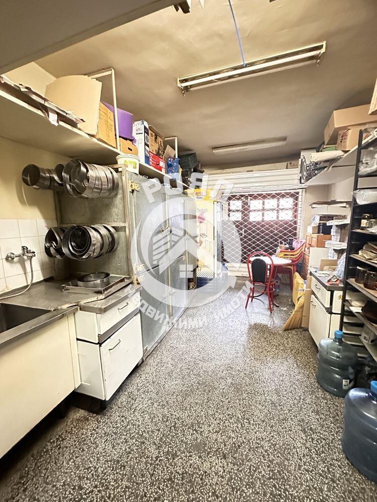 Роял Имоти отдава под наем оборудвана сладкарница в кв. Христо Смирненски, Пловдив - 0