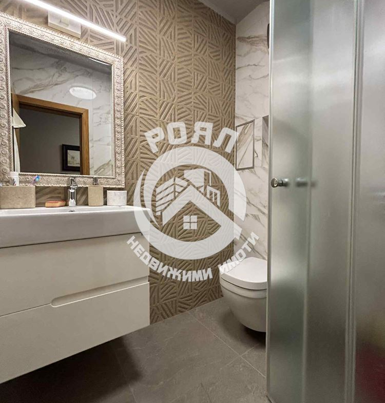 Роял Имоти предлага под наем луксозен двустаен апартамент в Широк Център, Пловдив - 0