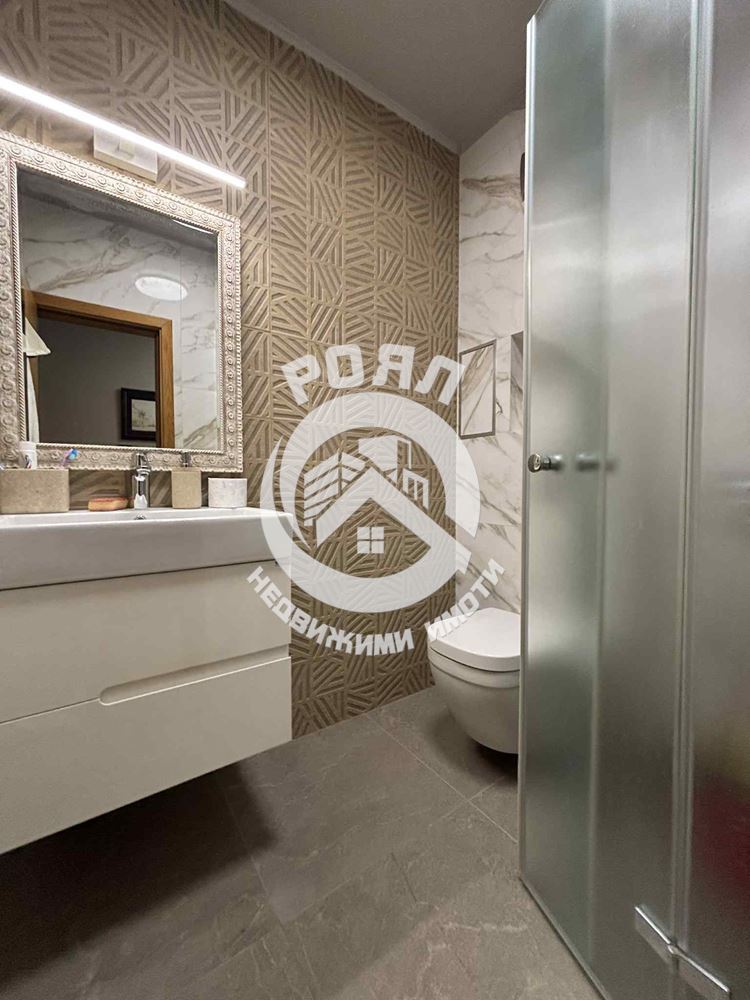 Роял Имоти предлага под наем луксозен двустаен апартамент в Широк Център, Пловдив - 0