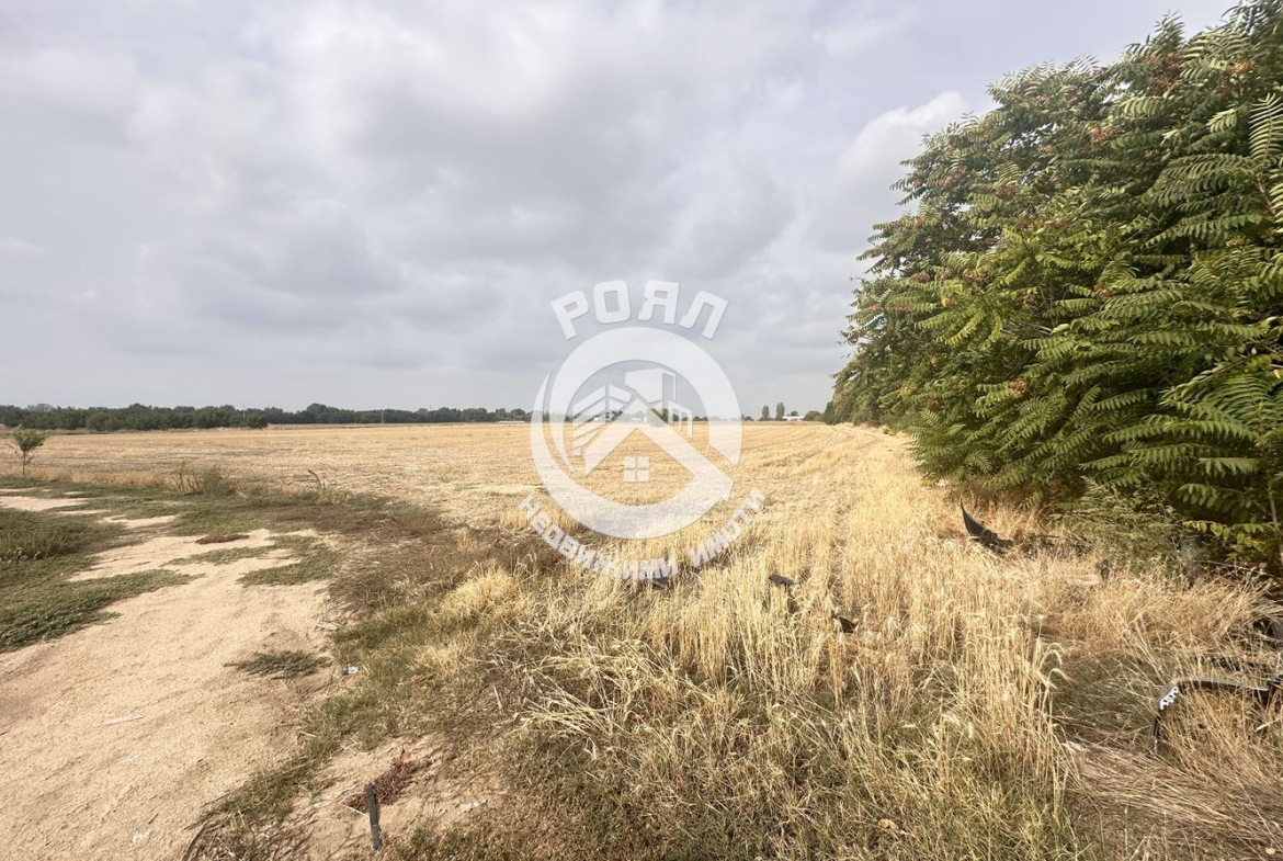 Роял имоти продава УПИ, кв.Прослав, Пловдив - 0