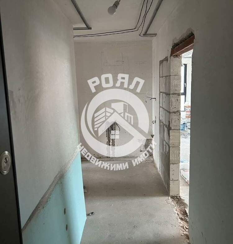 Роял Имоти продава тристаен апартамент в кв.Кършияка - 0