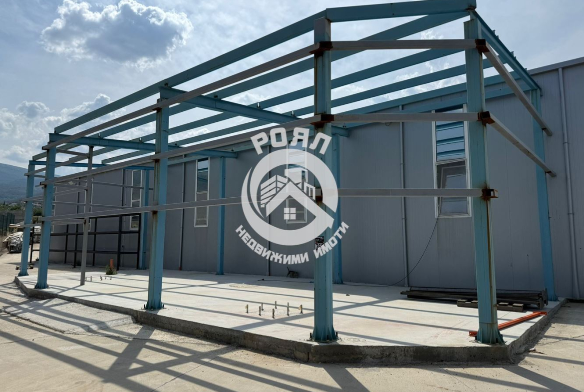 Роял имоти продава Промишлени имоти в гр Куклен - 0