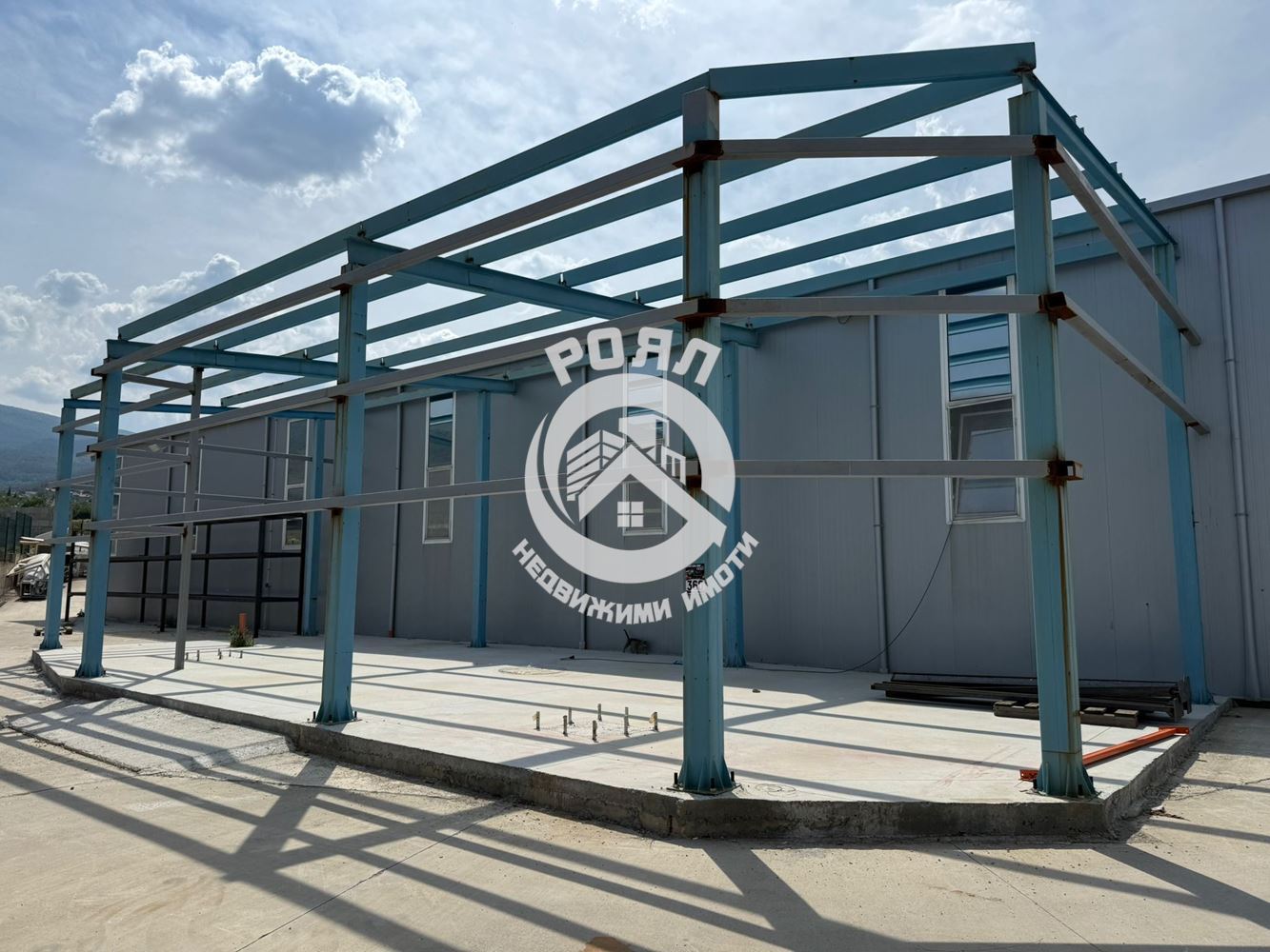 Роял имоти продава Промишлени имоти в гр Куклен - 0