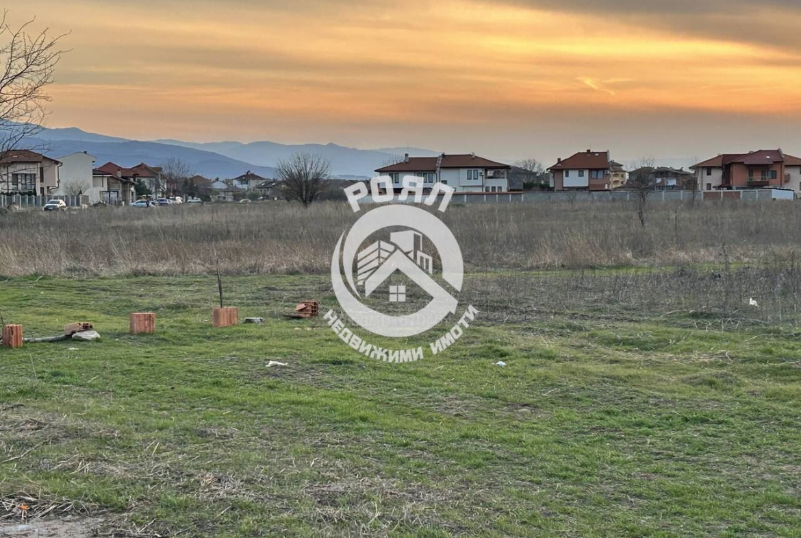 Роял Имоти продава парцел - УПИ, кв.Прослав ,гр.Пловдив - 0