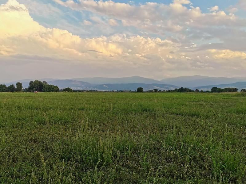 Роял Имоти продава парцел на втора линия до шосето Пловдив - Златитрап - 0