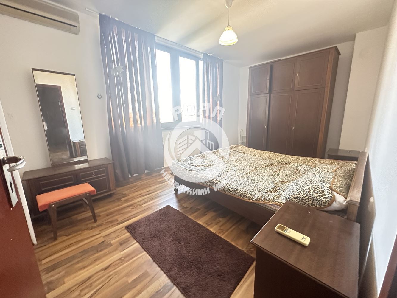 Роял имоти продава тристаен апартамент, Център, Пловдив - 0