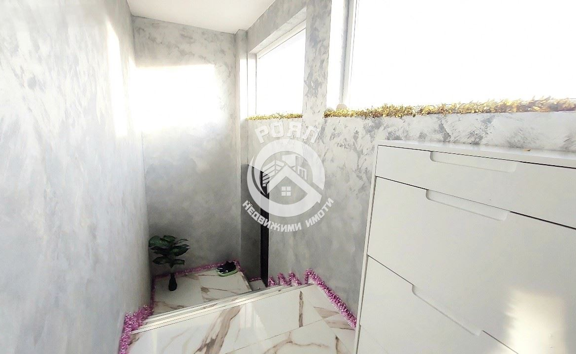 Роял Имоти продава самостоятелна къща в с.Цалапица - 0