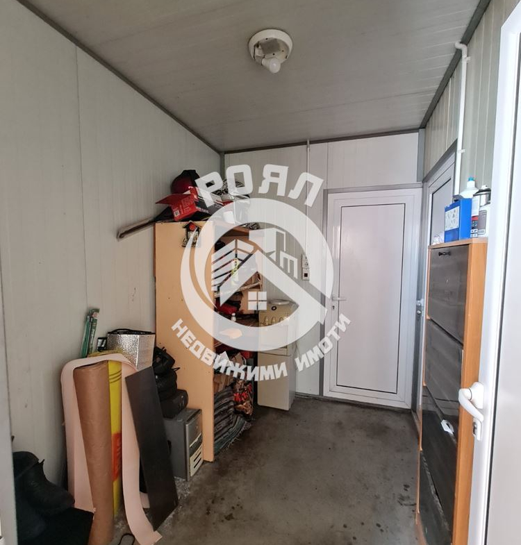 Роял имоти продава автосервиз в с. Стряма - 0