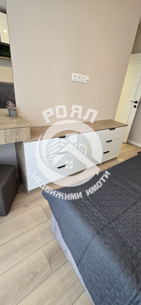 Роял имоти продава двустаен, обзаведен апартамент в Остромила, Пловдив - 0