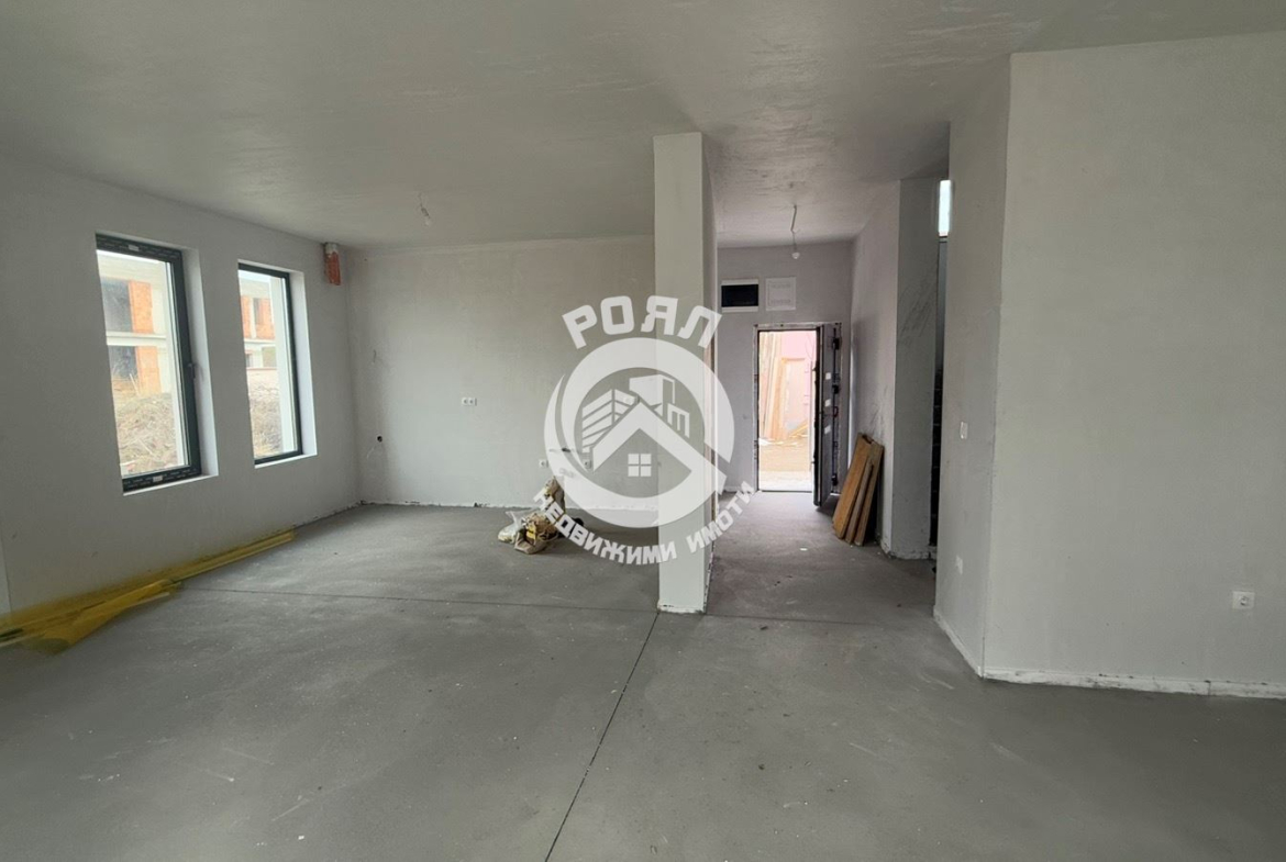 Роял имоти продава къща в кв Беломорски, Пловдив - 0