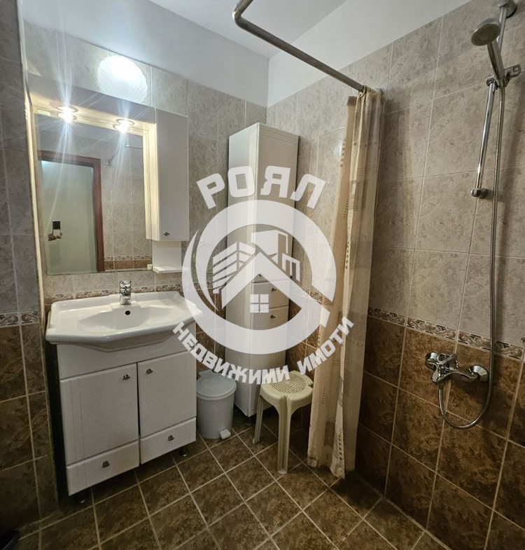 Роял имоти продава тристаен апартамент, Каменица 2, Пловдив - 0