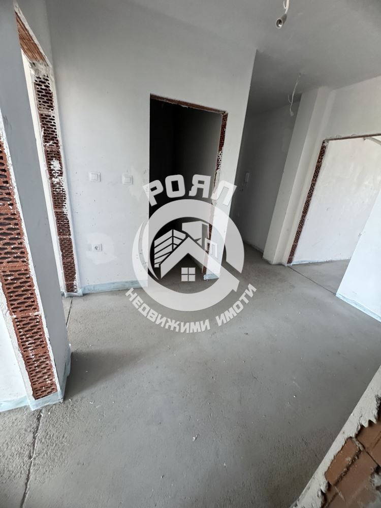 Роял имоти продава тристаен апартамент с АКТ 16 , Беломорски , Пловдив - 0