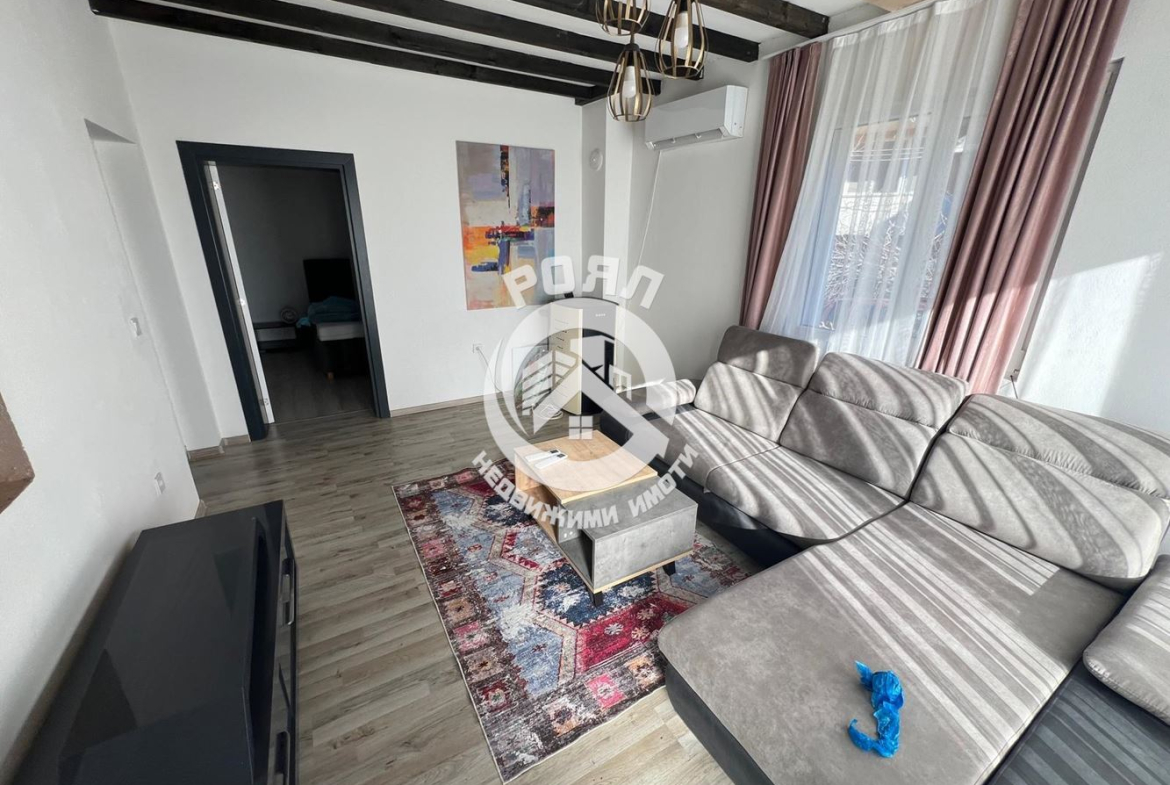 Роял имоти дава под наем къща в с.Браниполе - 0