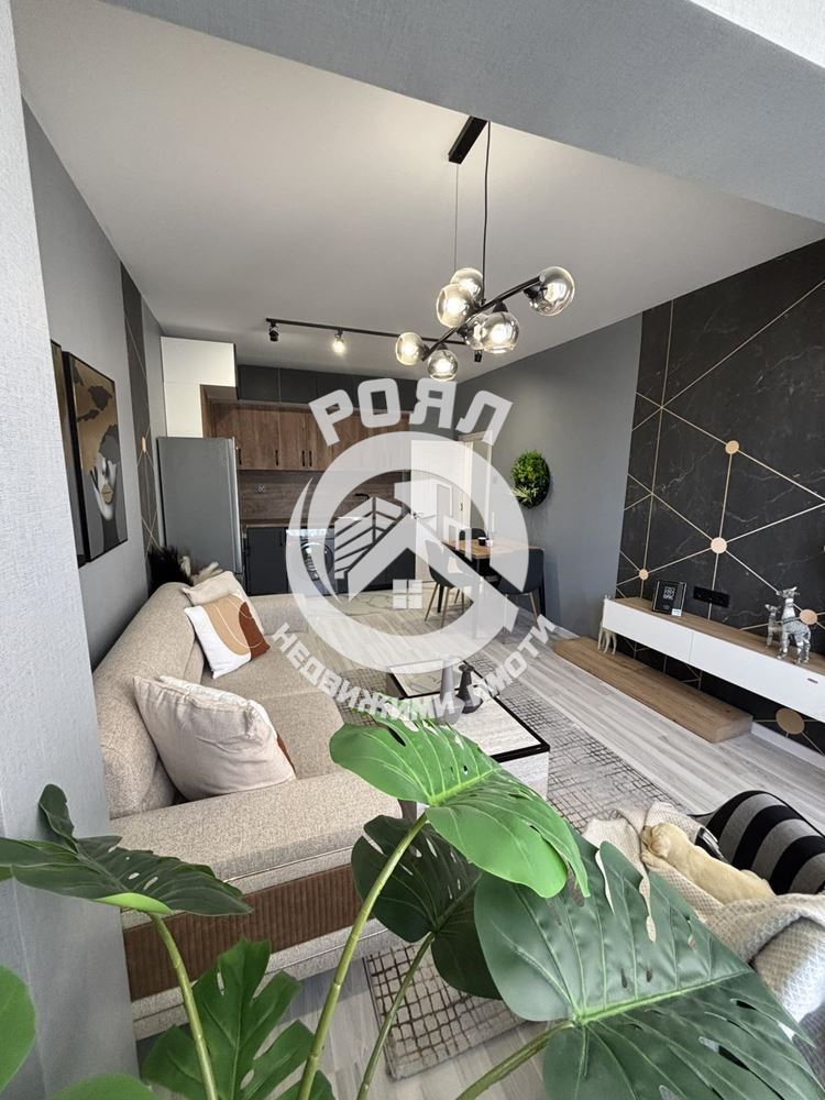 Роял имоти продава тристаен апартамент в кв.Кършияка, Пловдив - 0