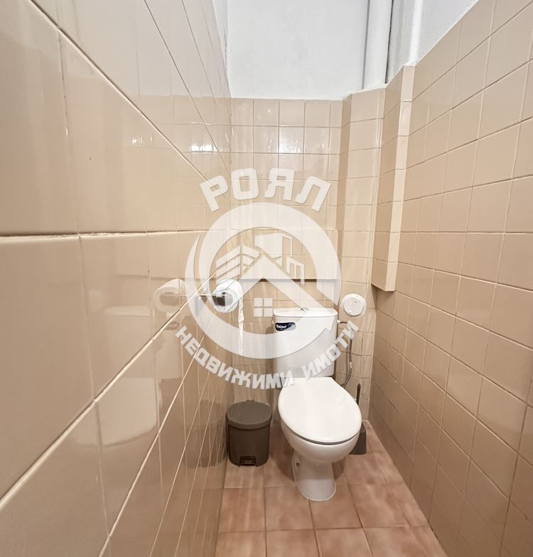 Роял имоти продава тристаен апартамент, Център, Пловдив - 0