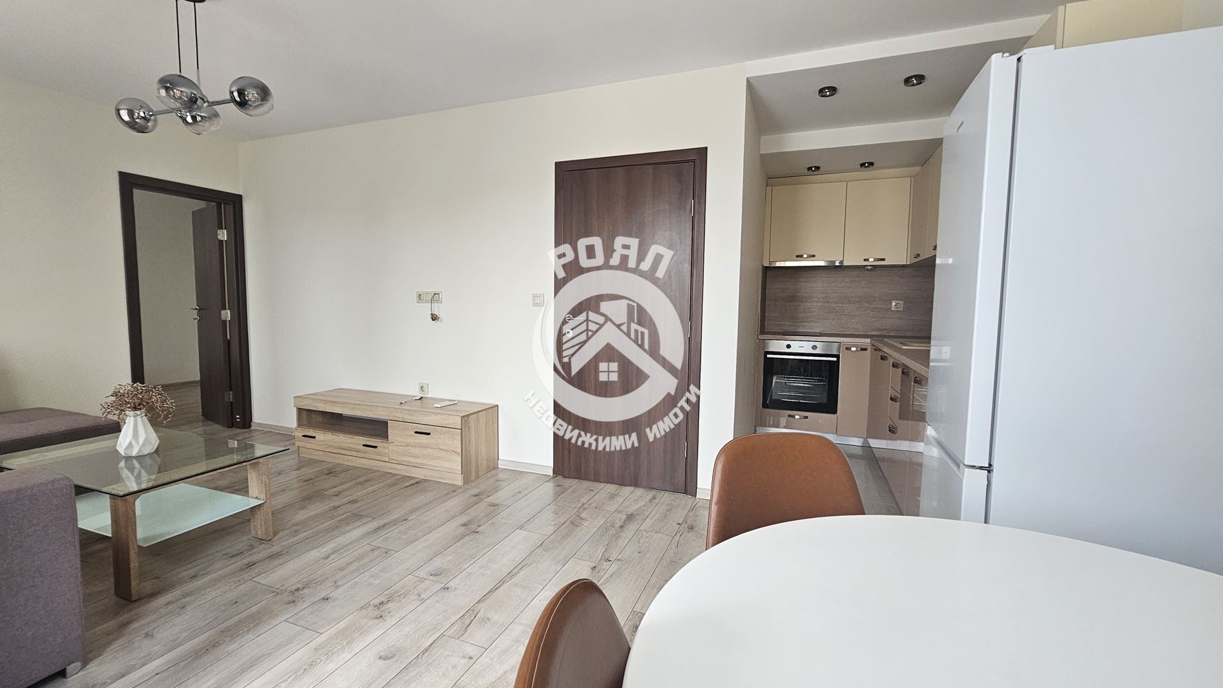 Роял имоти отдава под наем двустаен апартамент в Кючук Париж, Пловдив - 0