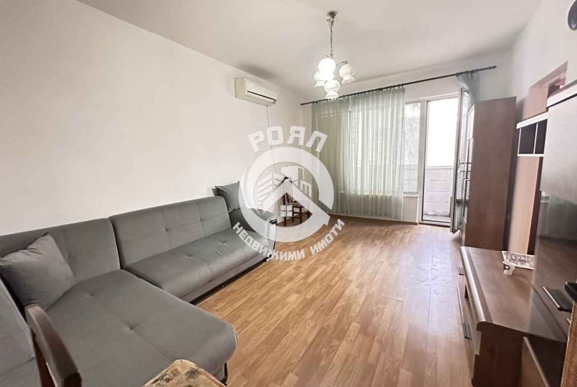 Роял Имоти продава тристаен апартамент, Център, Пловдив - 0