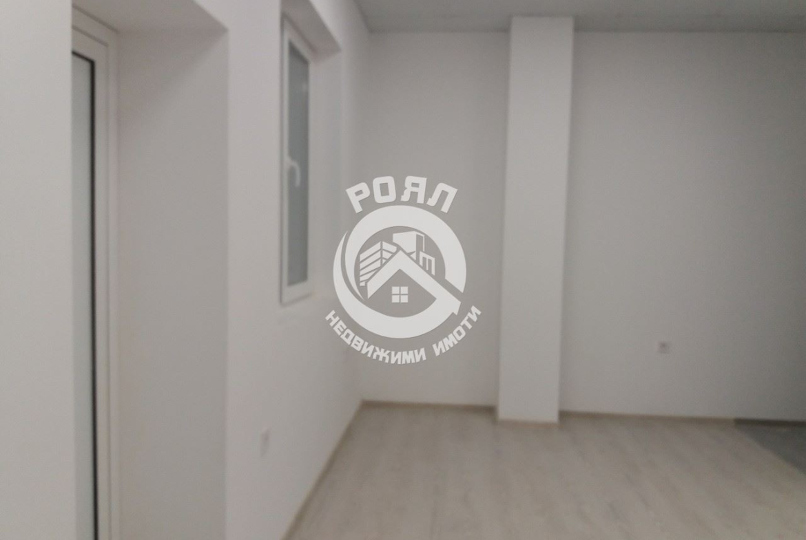 Роял Имоти отдава под наем складово помещение в логистична база в Индустриална зона Север - 0