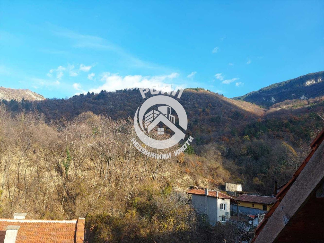 Роял имоти продава къща в с. Бачково - 0